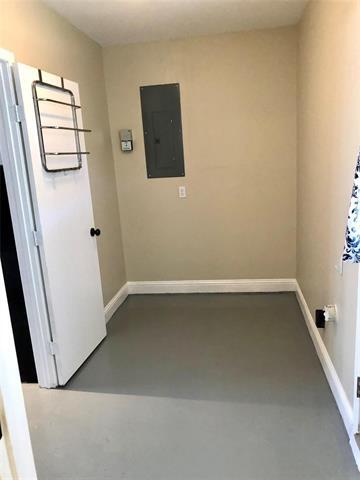 Building Photo - 2127 E Mitchell St