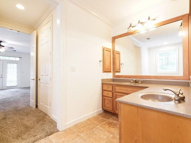 Building Photo - 4955 Ivy Ridge Dr SE