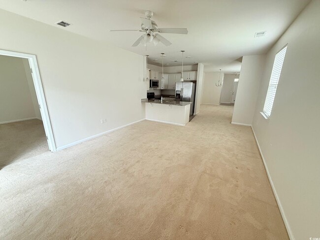 Building Photo - 162 Mountain Ash Ln