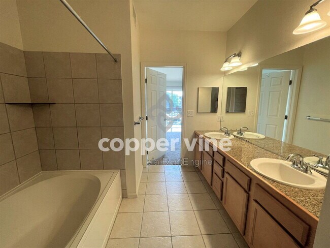 Building Photo - 2855 Blue Sky Cir