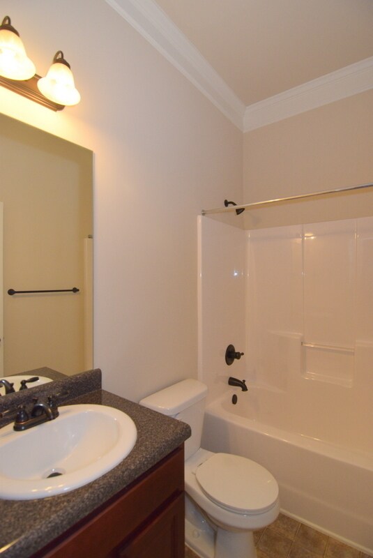 Building Photo - Huge 5 Bed/4 Bath Home Near Ft. Gordon