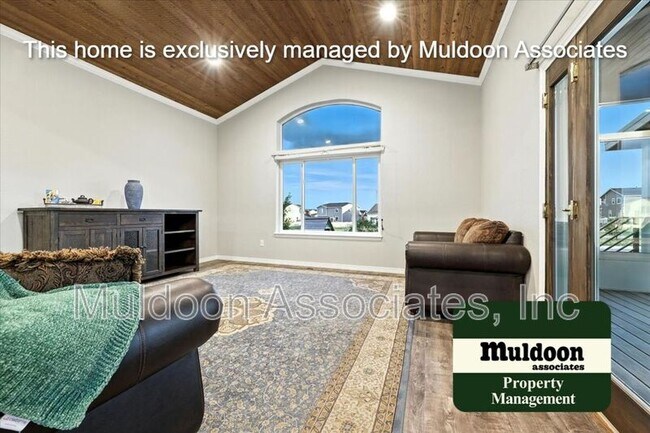 Building Photo - 13569 Park Meadows Dr