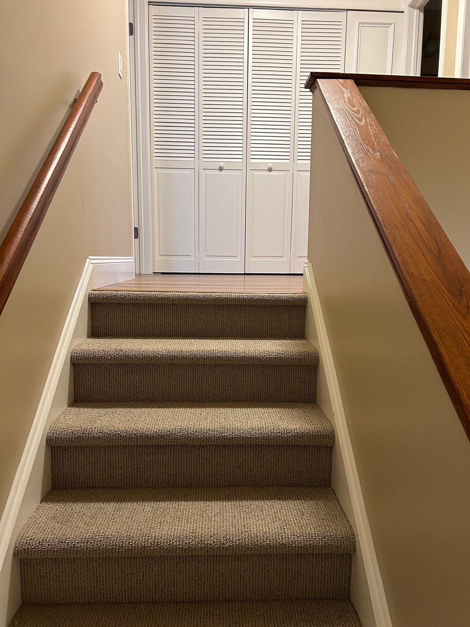 Building Photo - 13 Inwood Ter