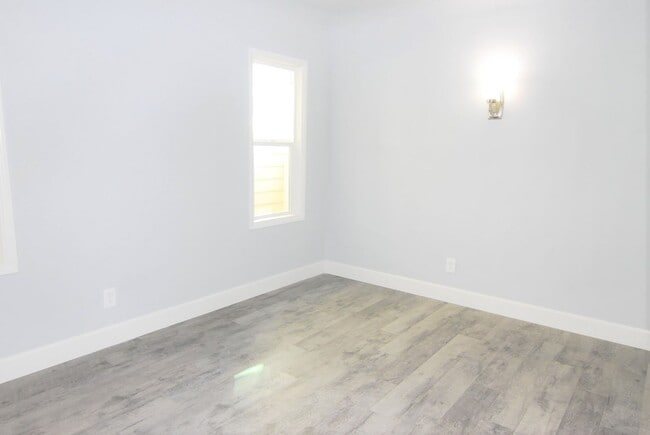 Building Photo - BB LLC - Savona Walk