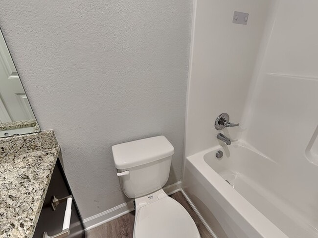 Building Photo - Charming 3-Bed, 2-Bath Home in Blue Springs