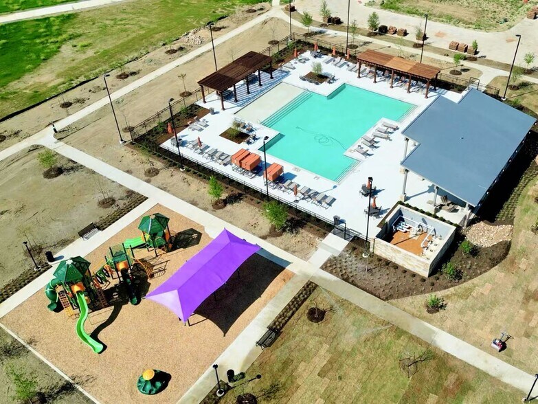 Building Photo - 15603 Valerian Trl