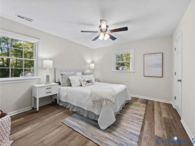 Building Photo - 10303 Edgebrook Ct