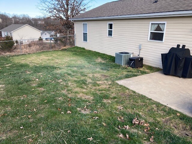 Building Photo - 20963 Honest Ln