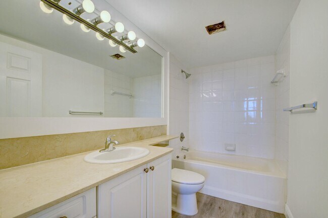 Building Photo - 651 Okeechobee Blvd