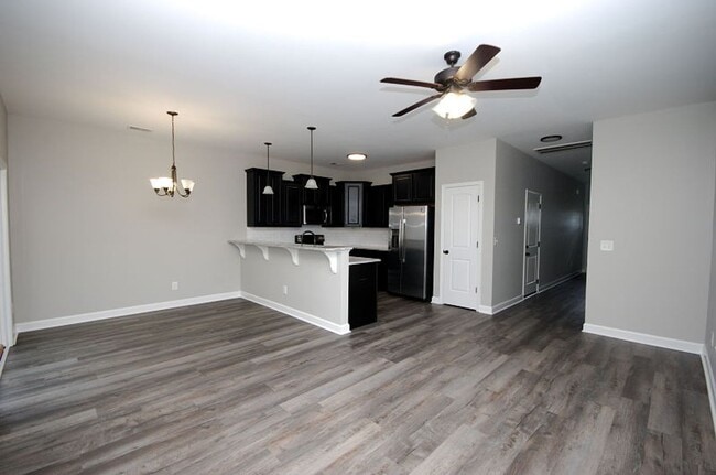 Building Photo - 416 S Pearl St