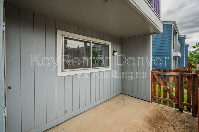 Building Photo - 7185 S Gaylord St