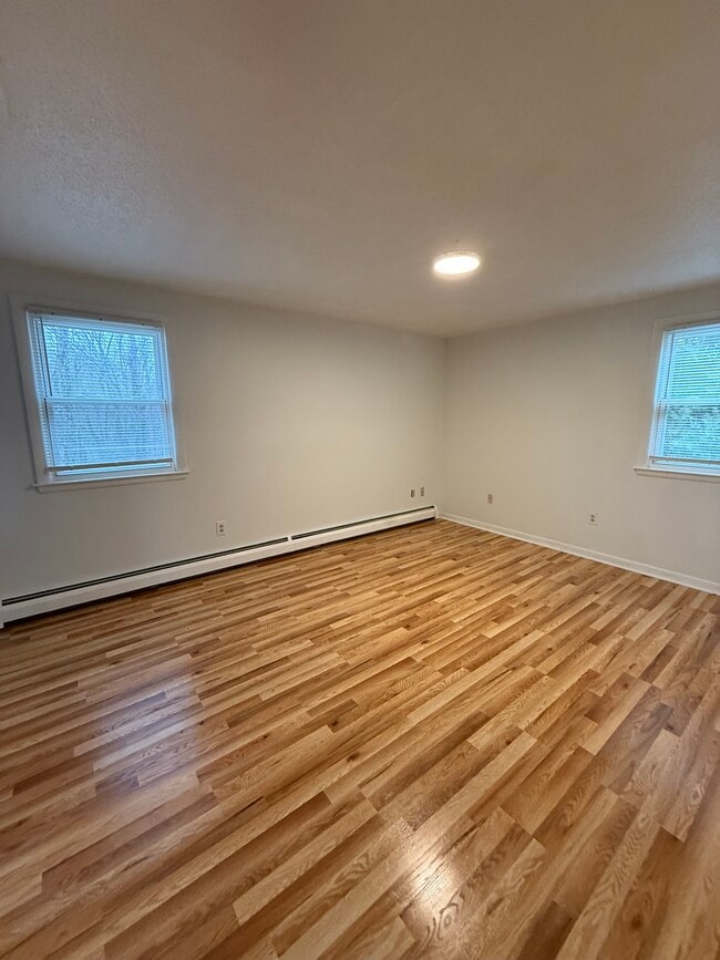 Building Photo - 123 Worthington Rd