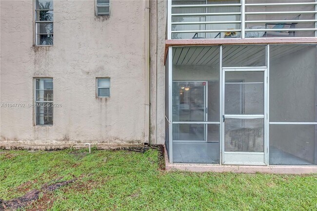 Building Photo - 2800 NW 56th Ave