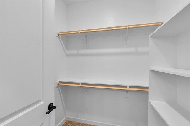 Building Photo - 1541 Spaniel Ave