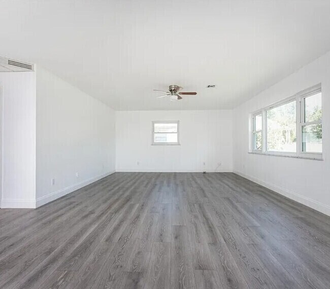 Building Photo - 29171 Orva Dr