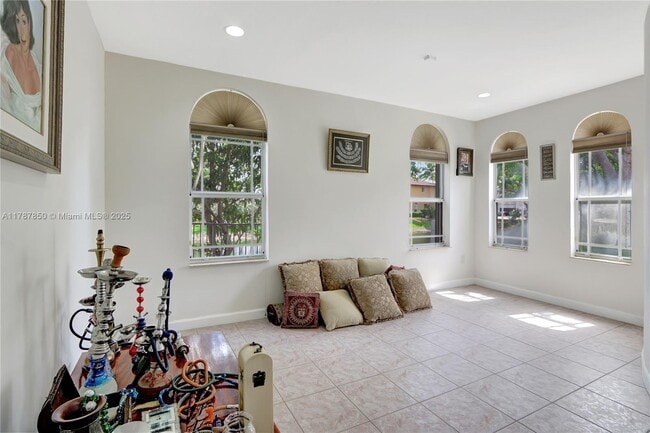 Building Photo - 6502 SW 162nd Ct