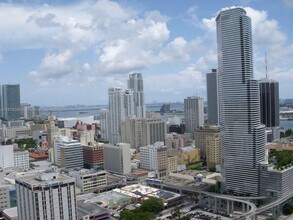 Building Photo - 350 S Miami Ave