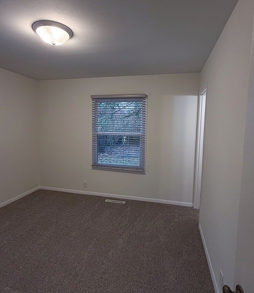 Building Photo - 2005 S Prospect Ave