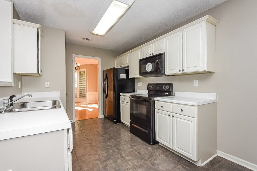 Building Photo - 4259 Pentworth Ln NW