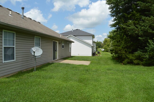 Building Photo - 4200 Derby Ridge Dr