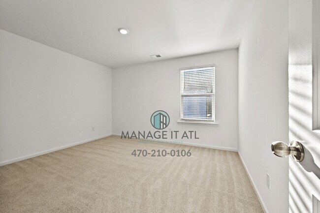 Building Photo - Brand New 5 Bedroom Home with a Master Bed...