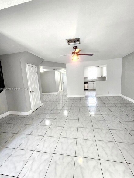 Building Photo - 7966 SW 7th Ct