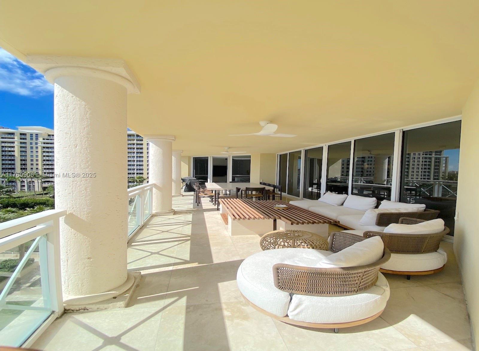 Building Photo - 430 Grand Bay Dr