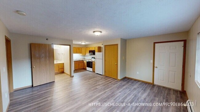 Building Photo - 1007 W Ridge St