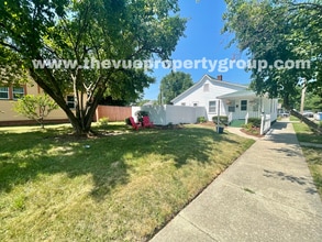 Building Photo - Spacious 3-Bedroom, 2-Bath Home with Modern Updates & Flex Rooms