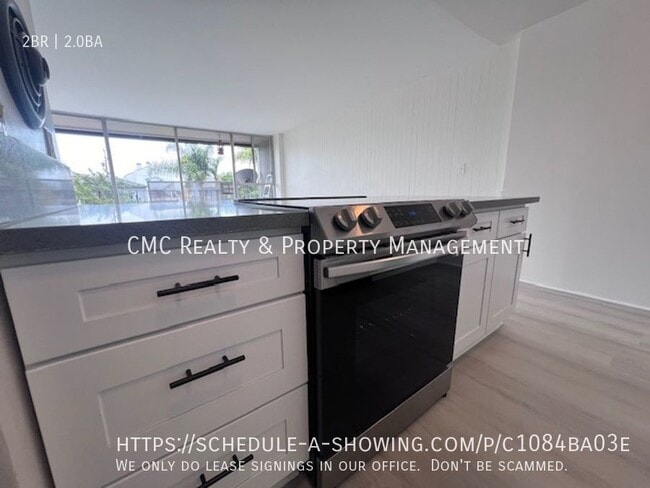 Building Photo - 5400 E The Toledo