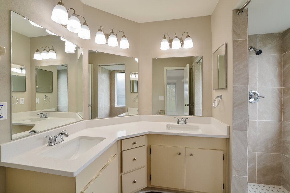 Building Photo - 548 Matilda Pl