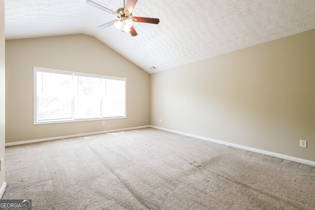 Building Photo - 534 Shadow Valley Ct