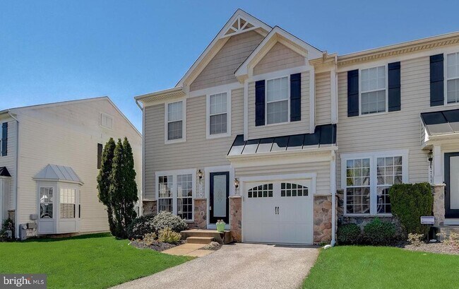 Building Photo - 1709 Hayle Dr