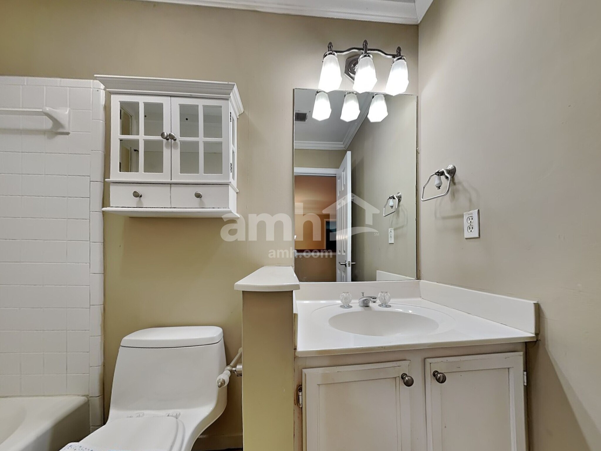 Building Photo - 6105 Braidwood Ct