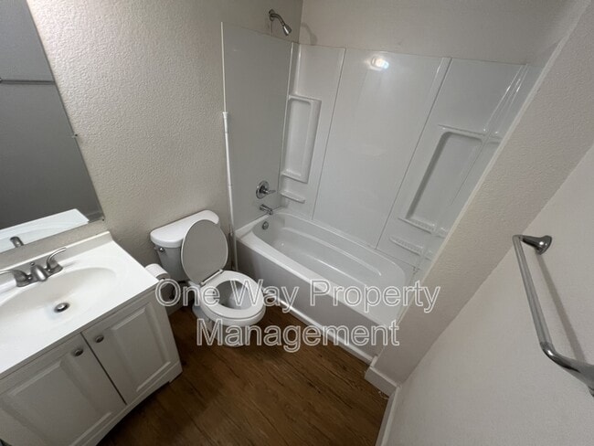 Building Photo - 1317 11th Ave