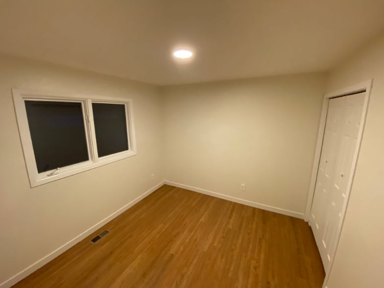 Building Photo - 1604 Russian Jack Dr