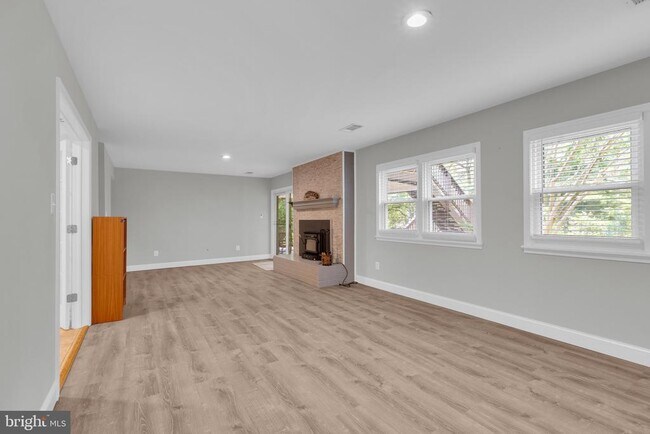 Building Photo - 4314 Argonne Dr