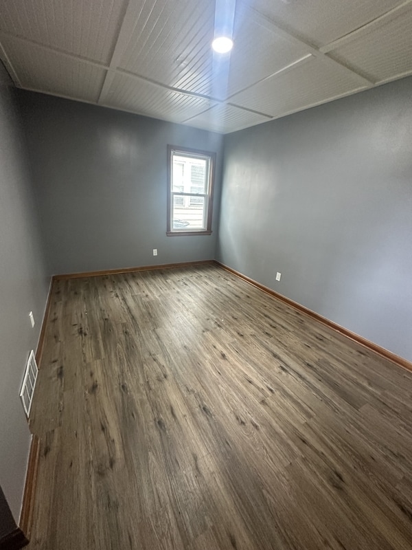 Building Photo - 9201 Bancroft Ave