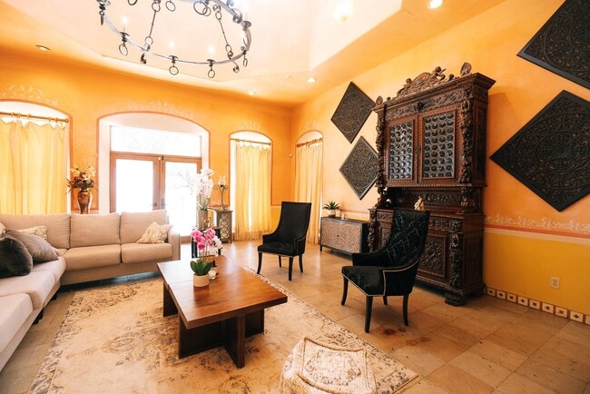 Building Photo - 415 Merlin Rd