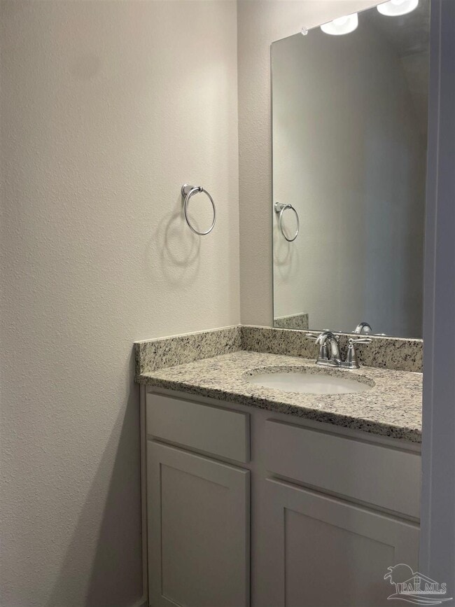 Building Photo - 1639 Iroquois Ct