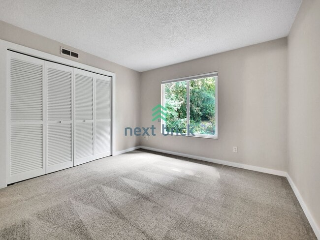 Building Photo - Spacious 4 Bed 2.5 Bath for Rent! OPEN HOU...