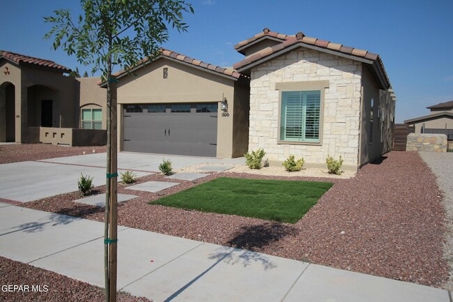 Building Photo - 509 Cedarwood Ave