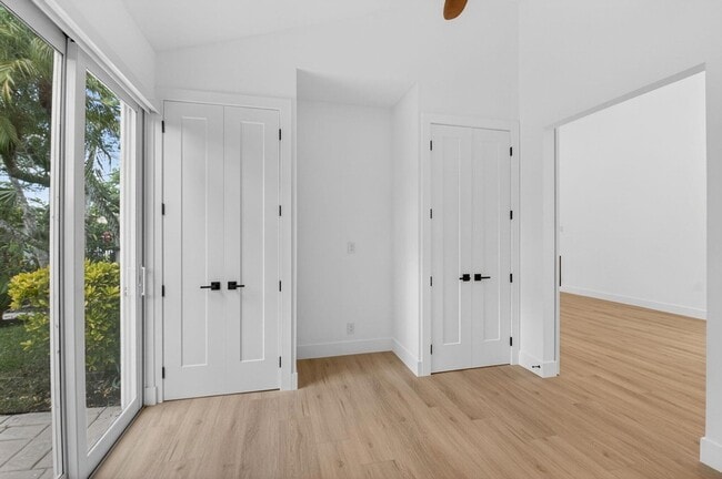 Building Photo - 5537 NW 21st Way