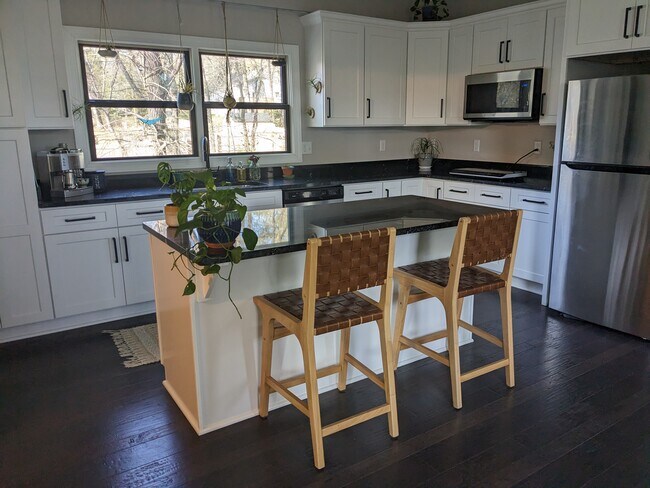 Kitchen - 4912 Florida Ave
