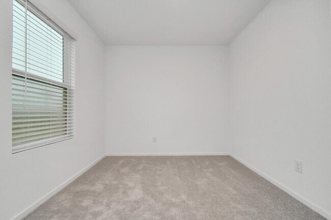 Building Photo - 18710 Gissi Dr