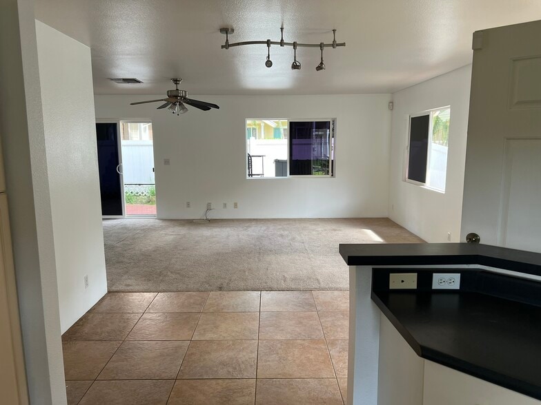 Building Photo - 87-1976 Pakeke St