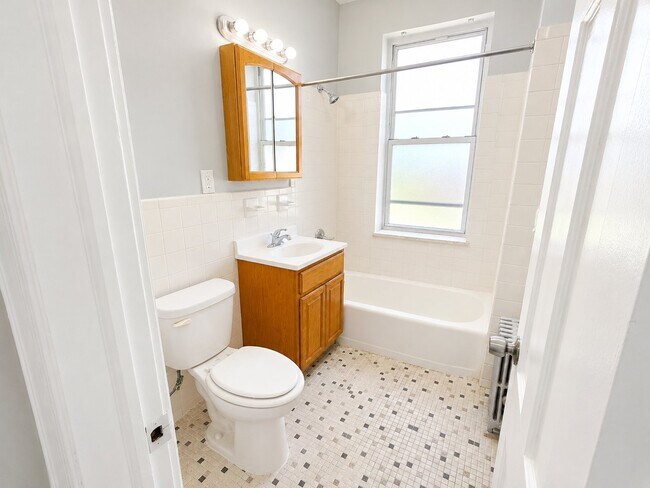Building Photo - 383 Clifton Ave