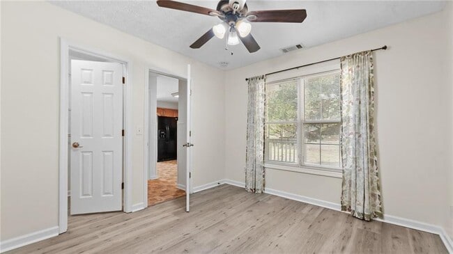 Building Photo - 6275 Akins Way