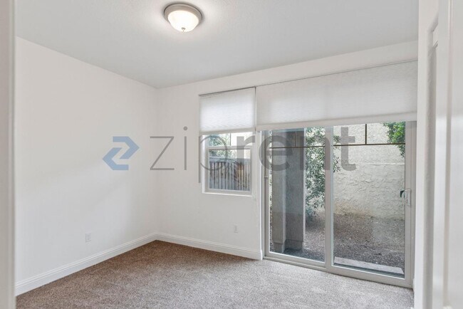 Building Photo - 2954 Worthing Common