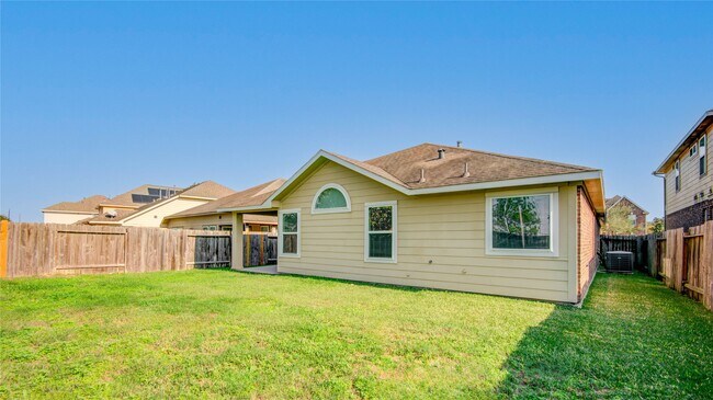 Building Photo - 26322 Creston Cliff Ct